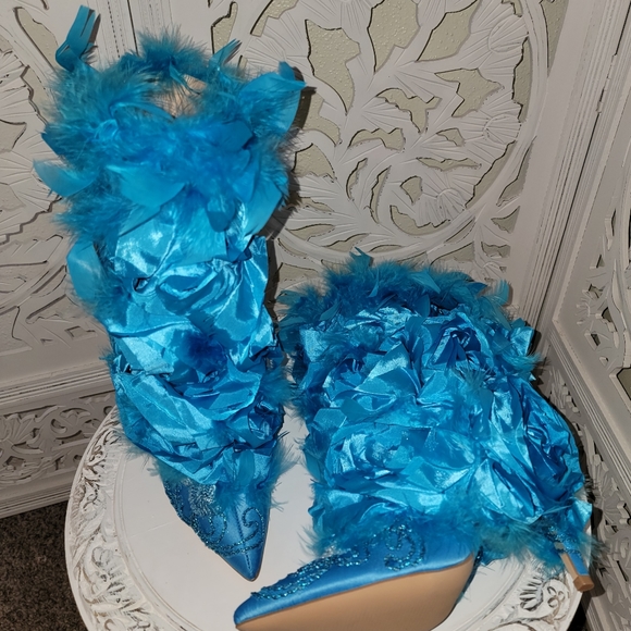 "GAIA" Turquoise Rosette Feather Crystal Ankle Boots - Picture 6 of 8